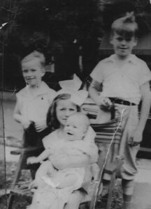 Gerry, Mom, Helene, Jimmy (late 1930s)